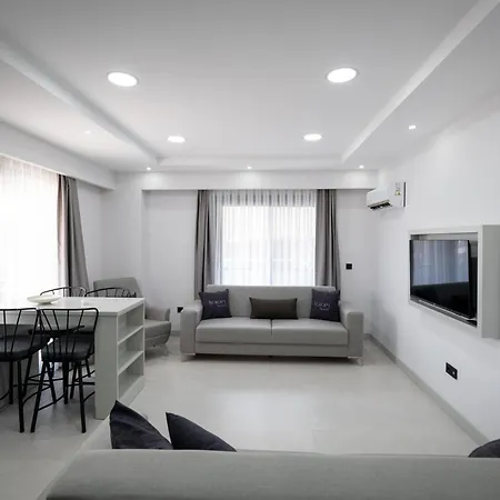 Ayayorgi Cesme, 2-1 Suit Apartman Çeşme