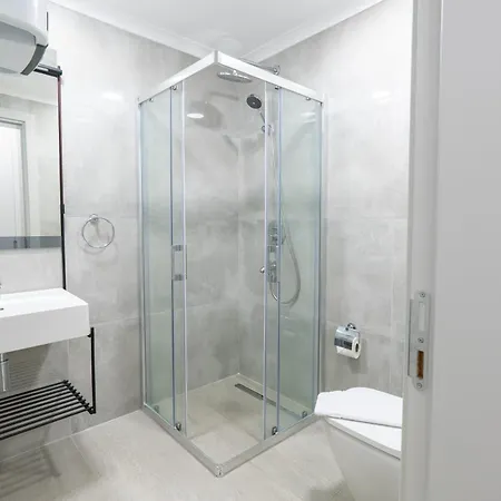 Ayayorgi Cesme, 2-1 Suit Apartman Çeşme