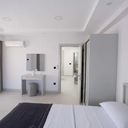 Ayayorgi Cesme, 2-1 Suit شقة